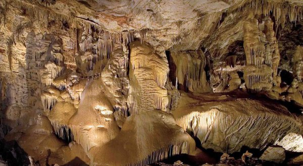 This Day Trip To The Deepest Cave In Oklahoma Is Full Of Adventure