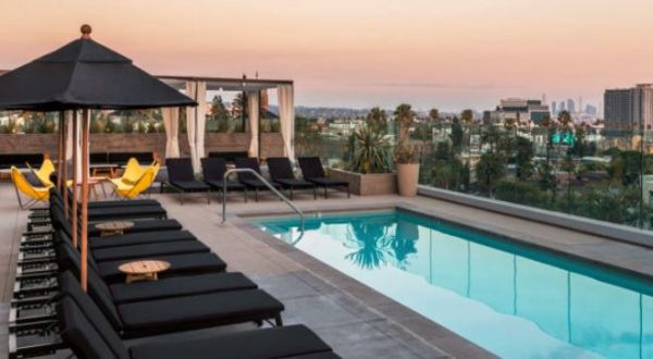 The Views From These 5 U.S. Hotel Pools Will Make You Swoon