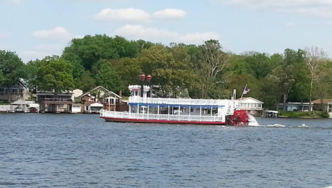 Spend A Perfect Day On This Old-Fashioned Paddle Boat Cruise In Indiana
