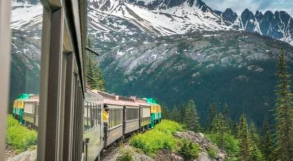 Here’s The Most Beautiful Train Ride You Can Possibly Take In The U.S.