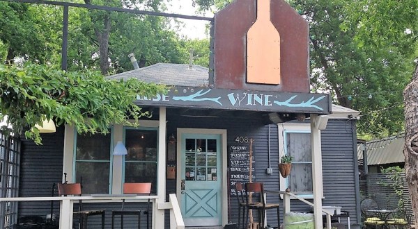 This Adorable Cottage Serves The Best Wine And Cheese In Austin