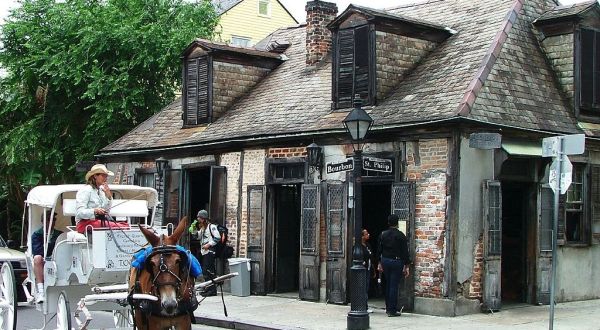 7 Bars In New Orleans That Are Loaded With Fascinating History