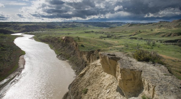 The Easy Trail In North Dakota That Will Take You To The Top Of The World