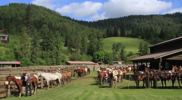 An Overnight Stay At This Dude Ranch In Idaho Is The Perfect Western Getaway