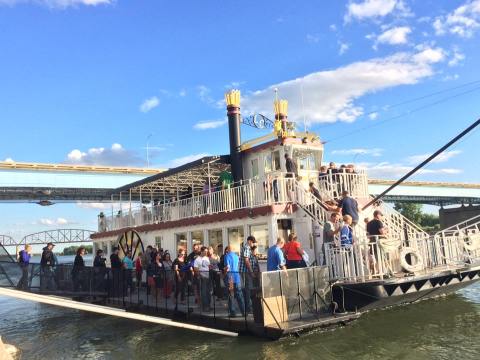 You Won't Want To Miss This Pirate-Themed Riverboat Cruise In North Dakota This Summer