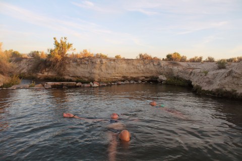 There's A Little-Known Hot Spring Creek In Nevada And It Feels Like Paradise