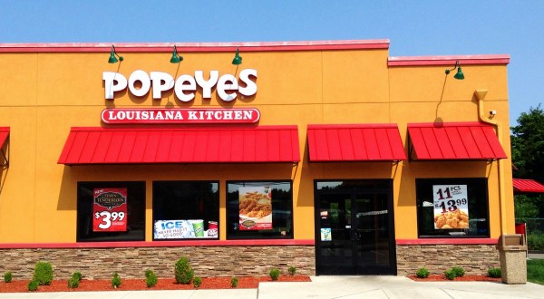 Why You’ll Want To Dine At The Last Remaining Popeye’s Buffet