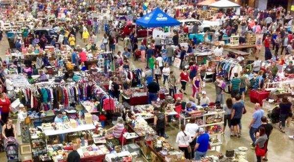 The World’s Largest Yard Sale Is Happening Right Outside Of Buffalo And You’ll Want To Go