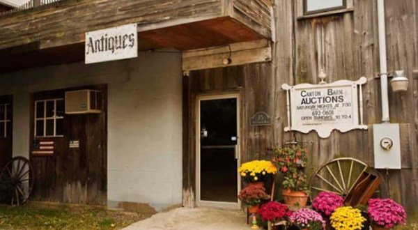 This Auction Barn In Connecticut Is One Of The Best Places To Go Antique Hunting