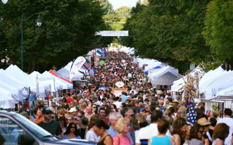 This Small Town Near Milwaukee Hosts One Of The Best Summer Festivals Around