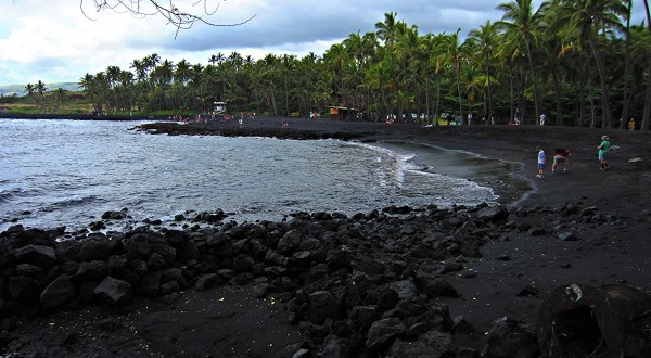 Hawaii’s Black Sand Beach Will Leave You In Wonder And Awe