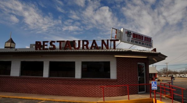 This Desert Town Diner In New Mexico Does Home Cooking To Perfection