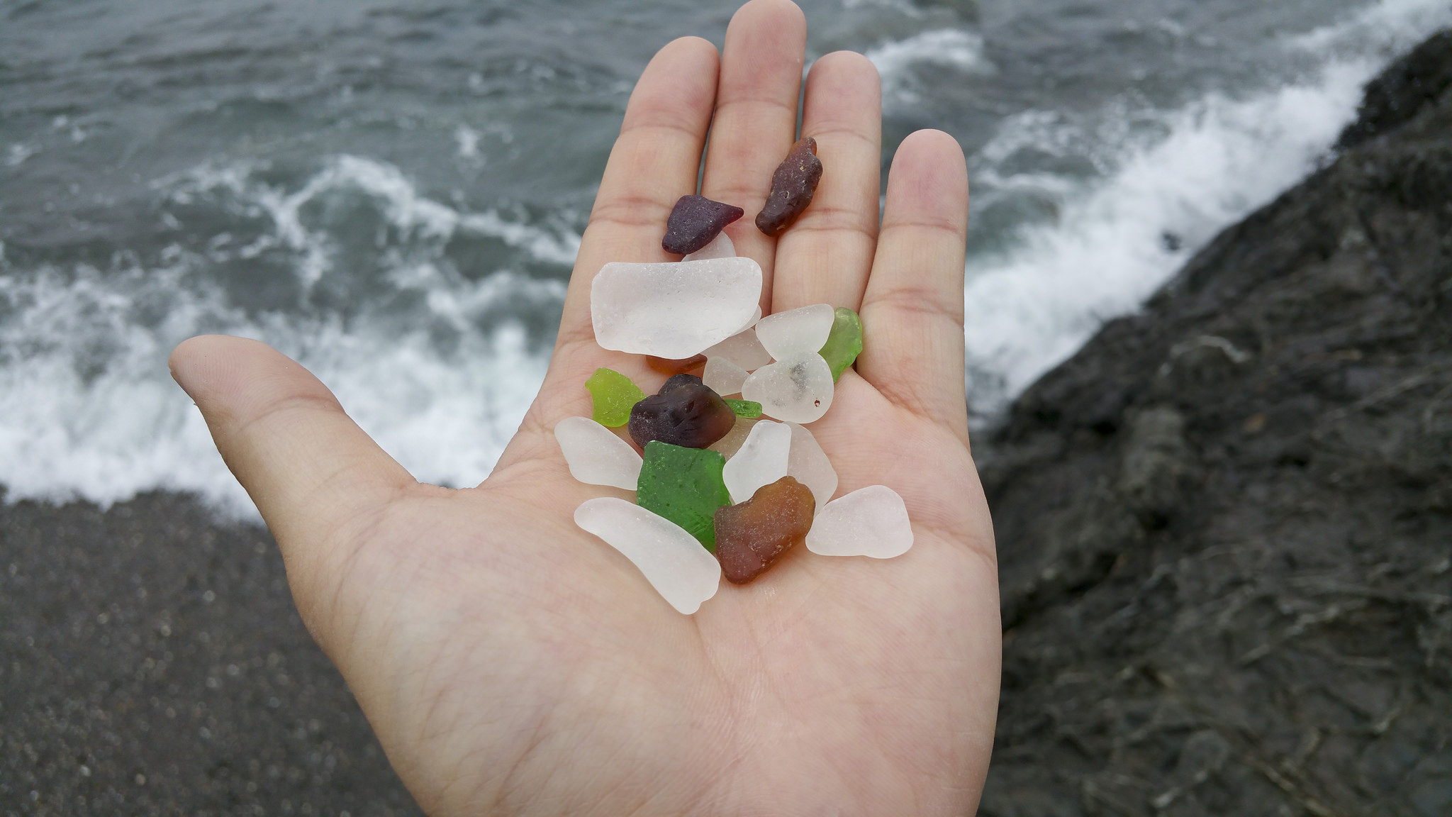 You’ll Want To Visit These 5 Beaches For The Most Beautiful Delaware Sea Glass
