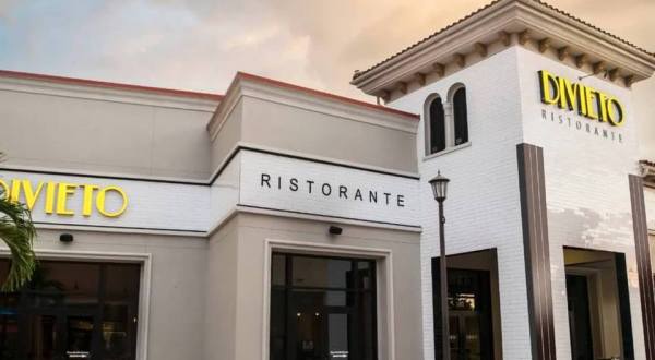 You’ve Never Experienced Anything Quite Like This Mouthwatering Italian Restaurant In Florida
