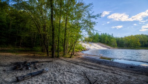 The Hike To This Secluded Waterfall Beach In New York Is Positively Amazing