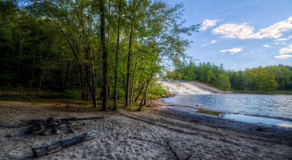 The Hike To This Secluded Waterfall Beach In New York Is Positively Amazing
