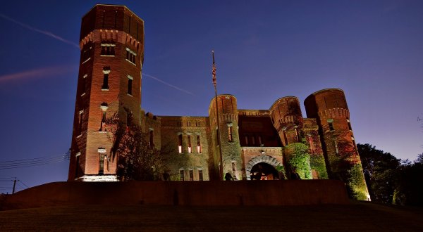 A Night At This New York Castle Is Nothing Short Of A Real Life Fairytale