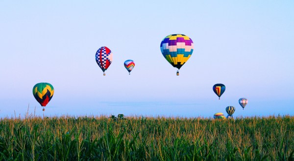 Spend The Day At This Hot Air Balloon Festival In Iowa For A Uniquely Colorful Experience