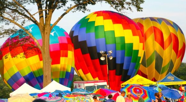 Spend The Day At This Hot Air Balloon Festival In Massachusetts For A Uniquely Colorful Experience