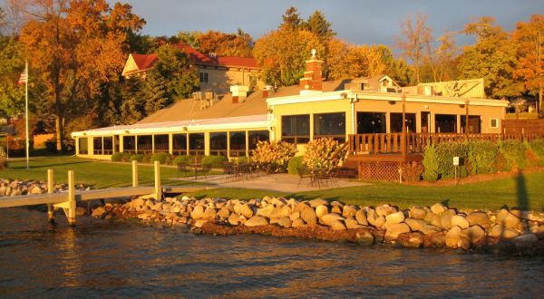 This Secluded Waterfront Restaurant In Wisconsin Is One Of The Most Magical Places You’ll Ever Eat