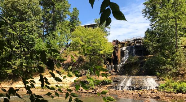 This Waterfall Staircase Hike May Be The Most Unique In All Of Mississippi