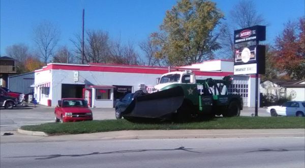 The Hometown Hole-In-The-Wall Restaurant In Indiana That’s Attached To A Service Station