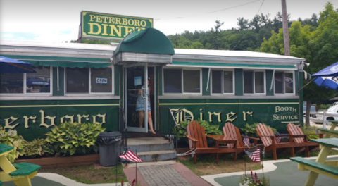Follow New Hampshire's Diner Trail for A Whole Day Of Epic Breakfast