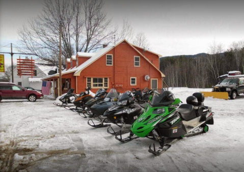The Remote Cabin Restaurant in New Hampshire That Serves Up the Most Delicious Food