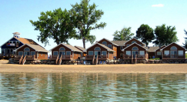 This Lakeside Getaway In South Dakota Is Just What You Need This Summer