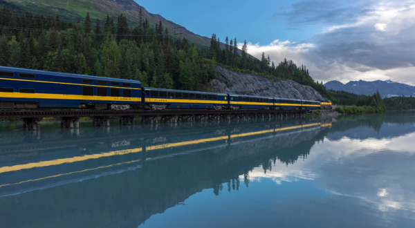 These 5 Train Trips Are The Perfect Way To Explore Alaska