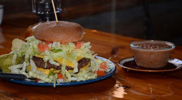 The Spectacular Restaurant In Nebraska Where You Can Order A Two-Pound Burger