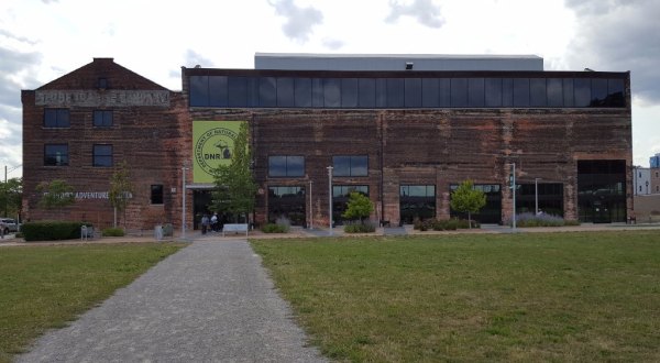 The Outdoor Discovery Center In Detroit That’s Perfect For A Family Day Trip