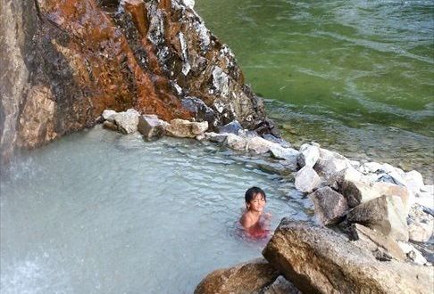 This Waterfall Hot Spring In Idaho Will Give You The Soak Of A Lifetime