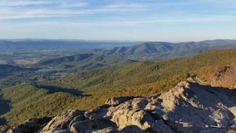 The Easy Trail In Virginia That Will Take You To The Top Of The World