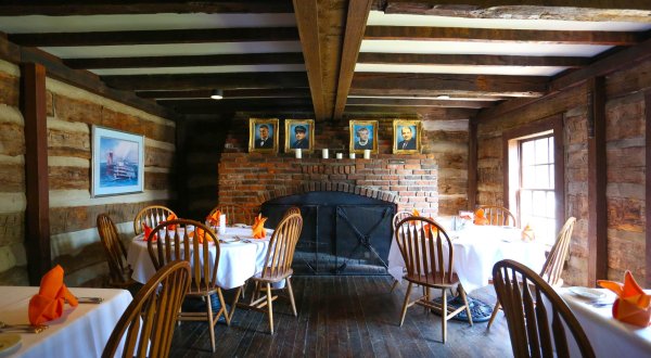The Remote Cabin Restaurant In Missouri That Serves Up The Most Delicious Food