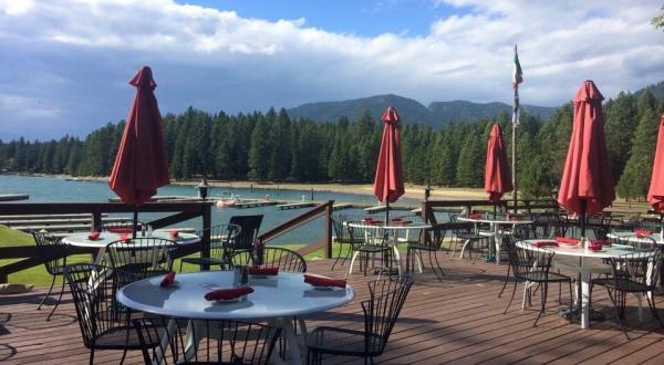 This Secluded Waterfront Restaurant In Idaho Is One Of The Most Magical Places You’ll Ever Eat