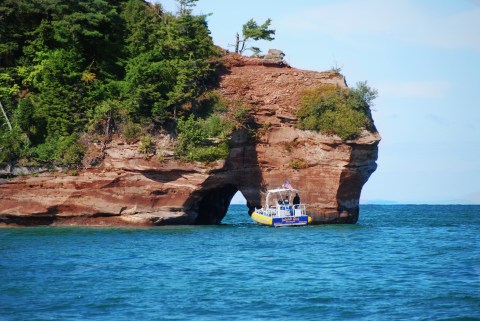 The Magical Boat Tour You Can Only Take In Michigan Will Bring Out Your Inner Explorer
