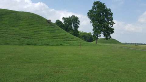 Few People Know The Tallest Mounds In The Nation Are Right Here In Arkansas With A Fascinating History