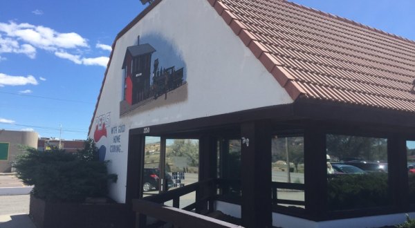 The Train-Themed Restaurant In New Mexico That Will Make You Feel Like A Kid Again