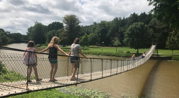 The Marvelous Swinging Bridge In Michigan That You’ll Want To Experience For Yourself