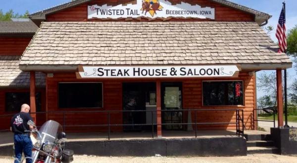 The Remote Cabin Restaurant In Iowa That Serves Up The Most Delicious Food