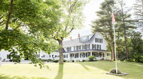 The Inn Nestled On The Shores Of A Hidden Maine Lake Will Be Your New Favorite Destination