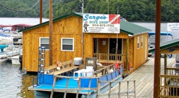 There’s A Scuba Park Hiding In West Virginia That’s Perfect For Your Next Adventure