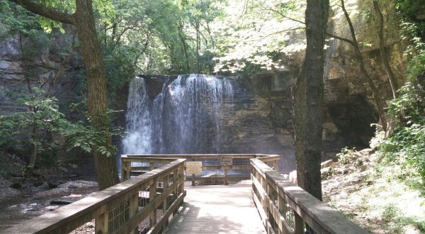 There’s No Hiking Necessary To Get To Hayden Falls Park In Ohio