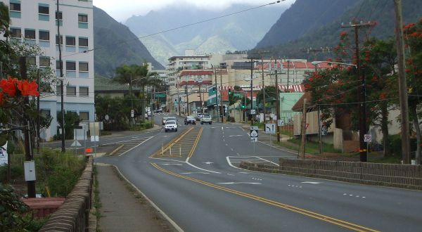 Why This One Small Town Is Secretly The Best Place In Hawaii