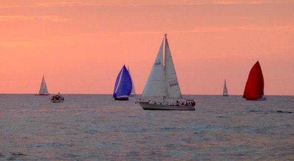 The One-Of-A-Kind Sailboat Tour In Michigan You’ll Absolutely Love