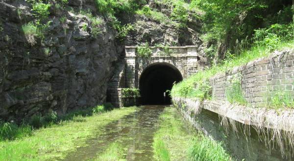 There’s A Hike In Maryland That Leads You Straight To An Abandoned Tunnel