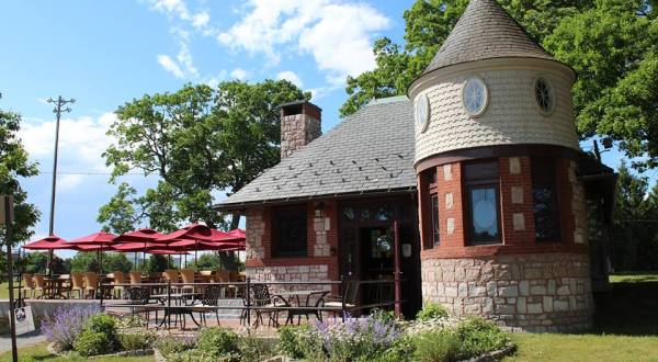 Blink And You’ll Miss This Charming Maine Cafe Sitting In A Tiny Historic Castle