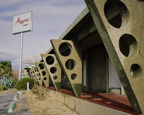 A Night Spent At This Retro-Themed Hotel In Nevada Is A Blast From The Past