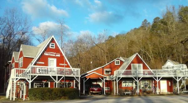 These Charming Arkansas Cabins Will Transport You To Switzerland